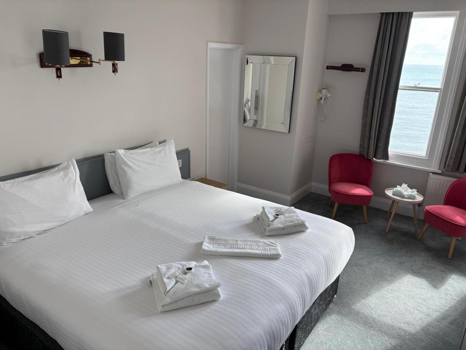 The Cumberland Hotel Истборн Екстериор снимка